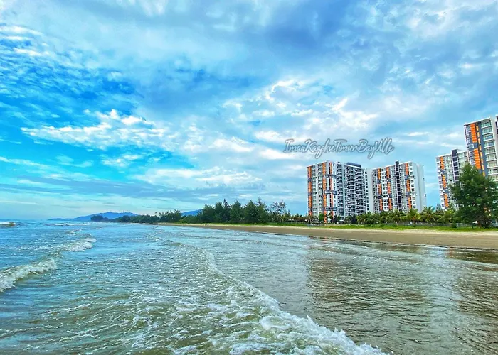 Sea View & Pool View & Wifi & Netflix At Iman Kazoku Timurbay Ville Studio 2Bdr
