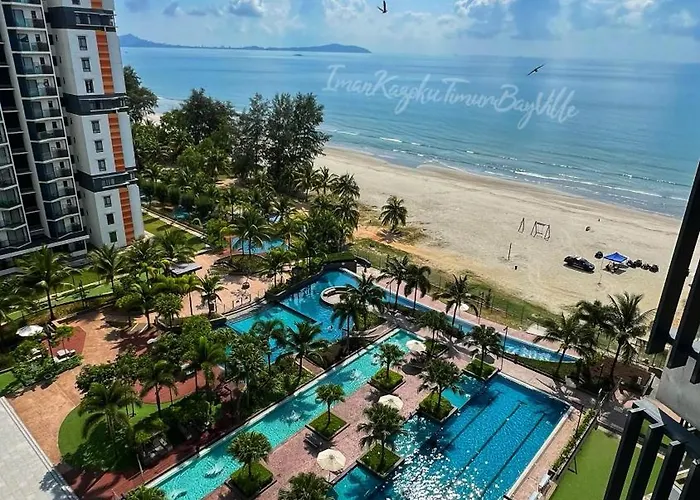Sea View & Pool View & Wifi & Netflix At Iman Kazoku Timurbay Ville Studio 2Bdr