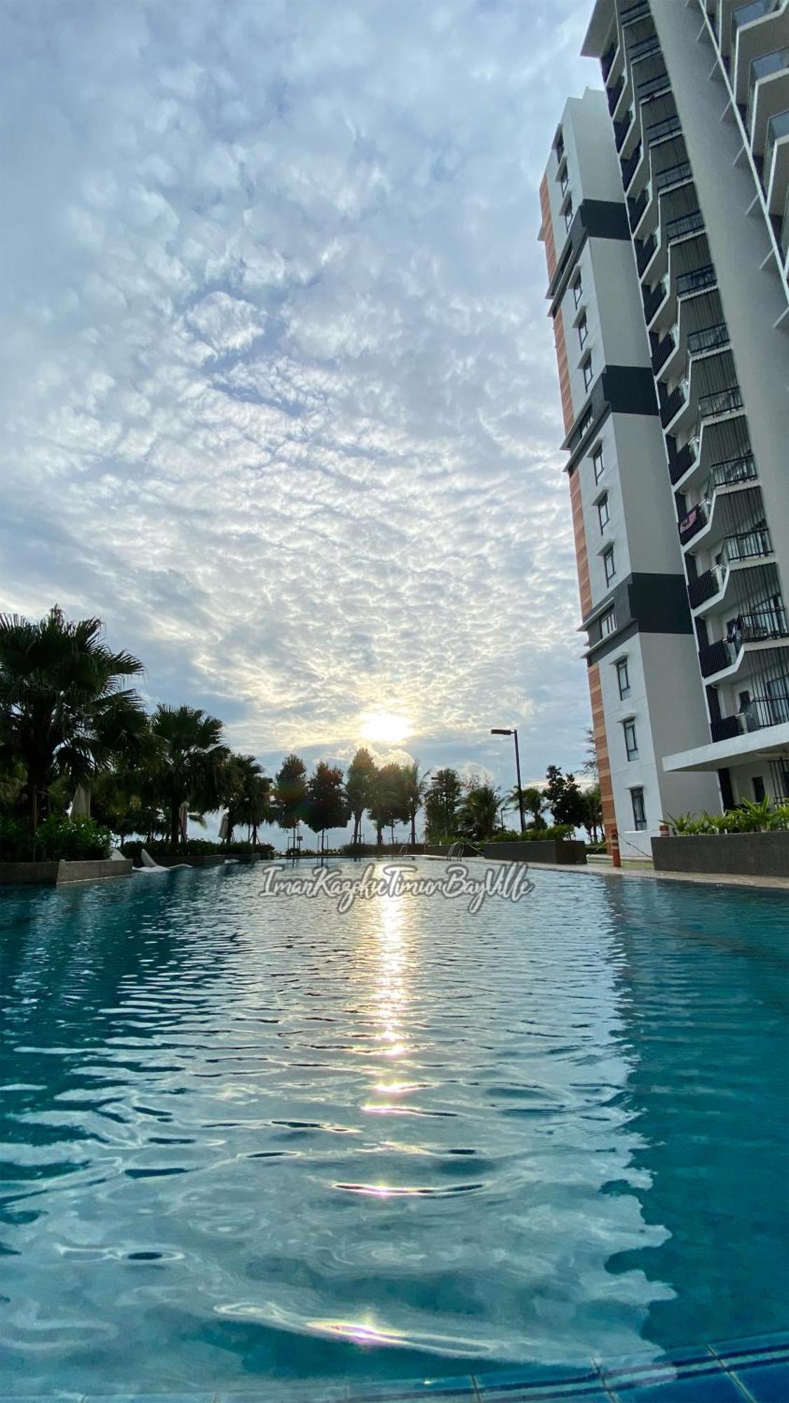 Sea View & Pool View & Wifi & Netflix At Iman Kazoku Timurbay 2bdr Kuantan