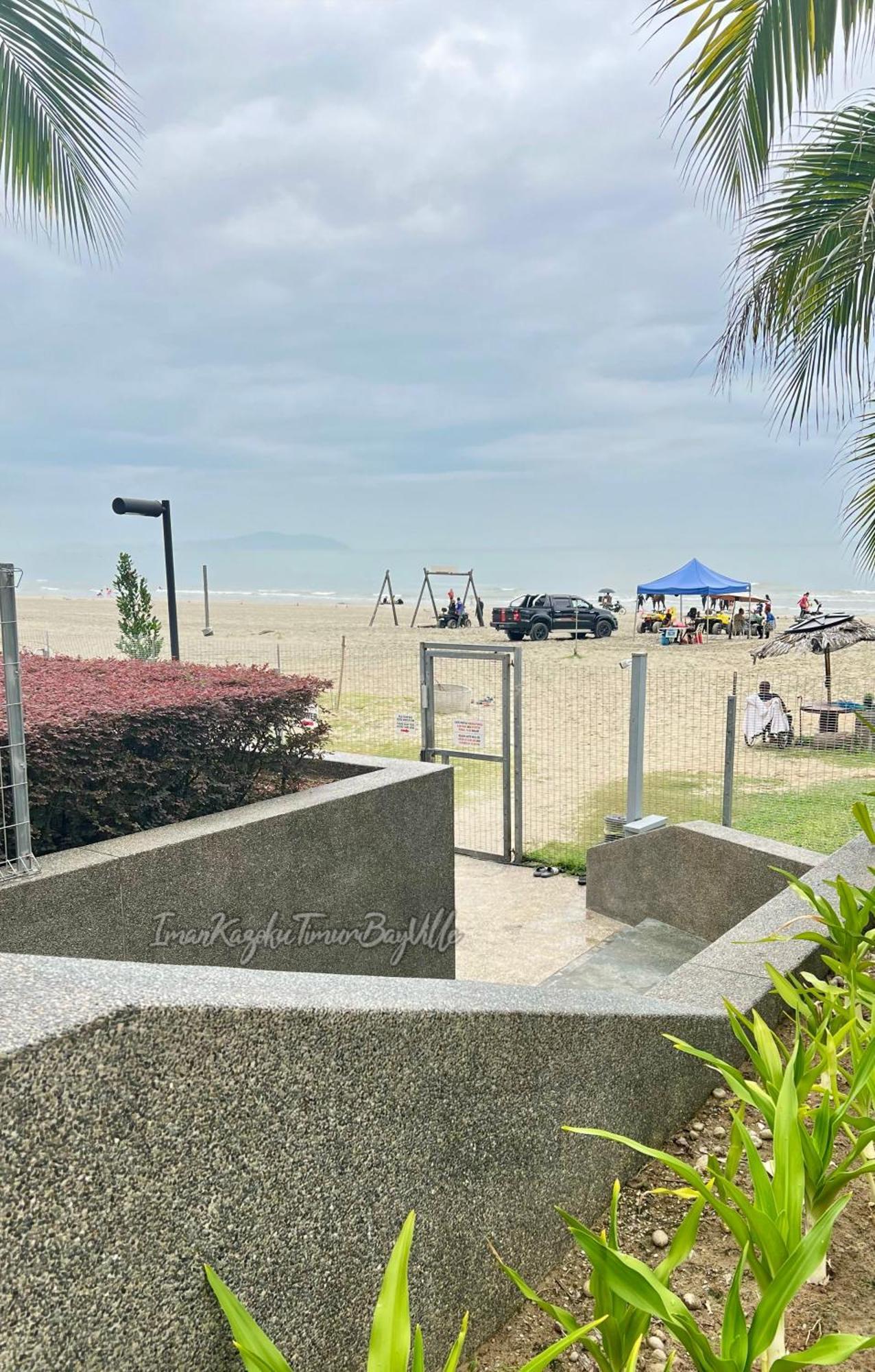 Apartment Sea View & Pool View & Wifi & Netflix At Iman Kazoku Timurbay 2bdr