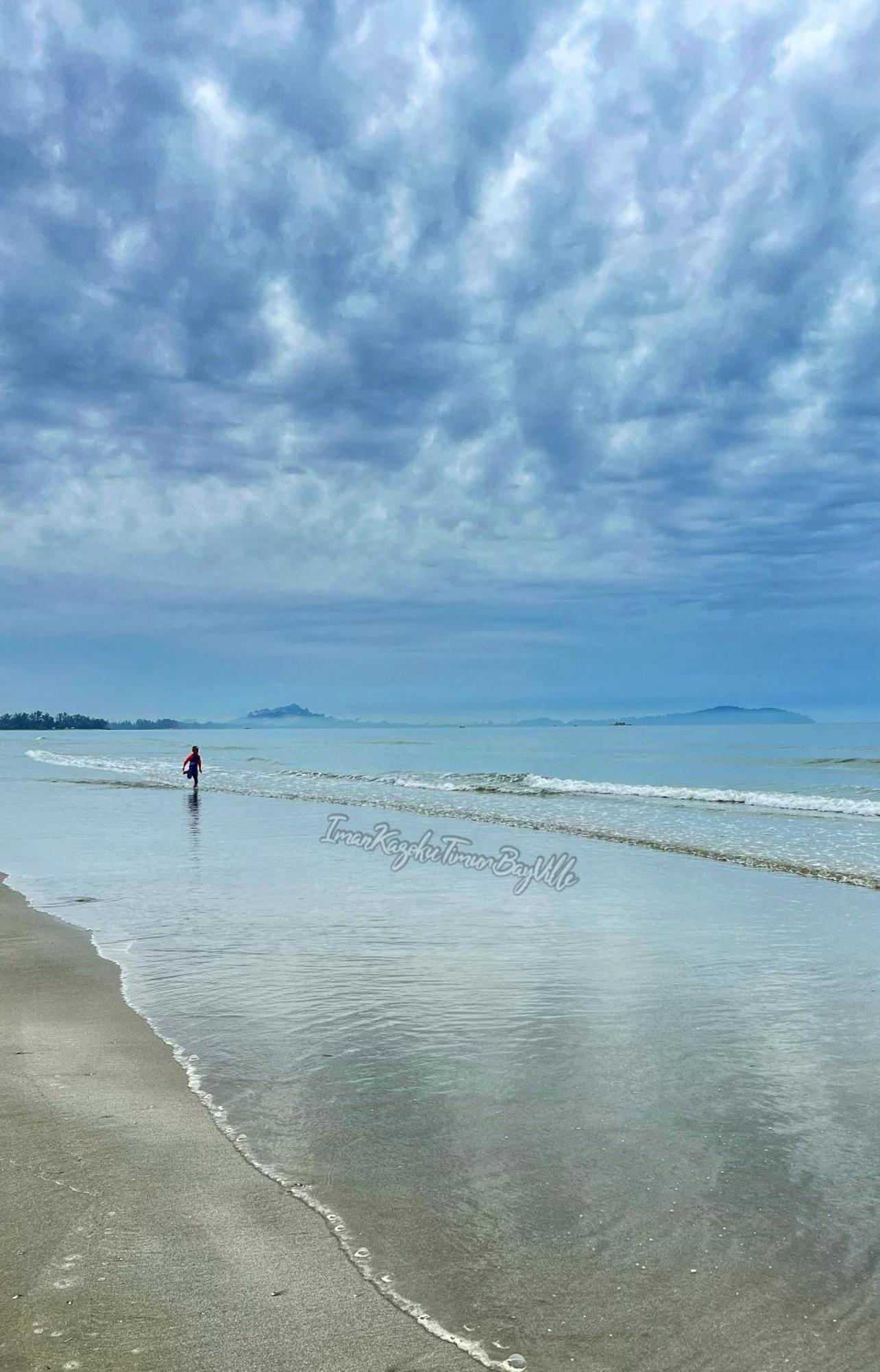 Sea View & Pool View & Wifi & Netflix At Iman Kazoku Timurbay 2bdr * Kuantan